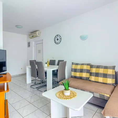 Ann Apartment